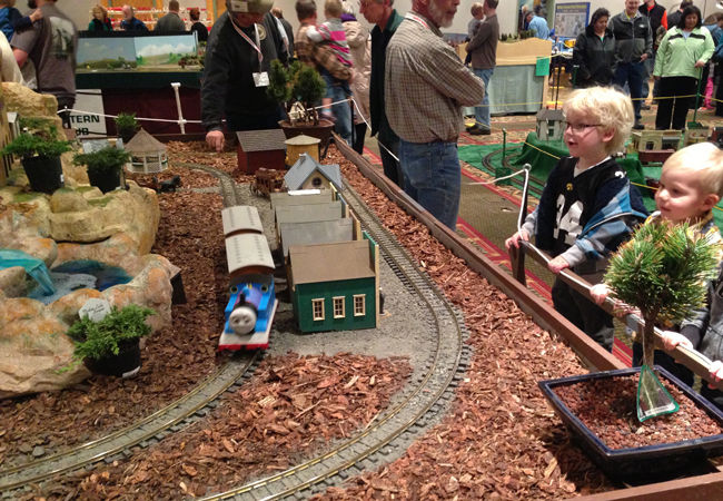 Thomas-Train-Railroad-kids