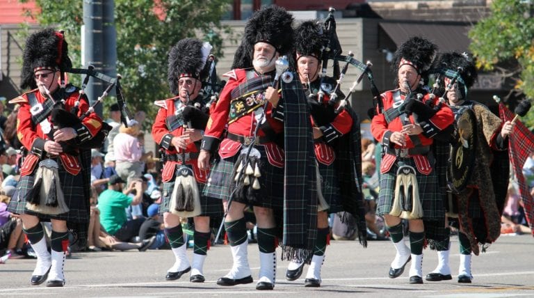Longs-Peak-Scottish-Irish-Highland-Festival-bagpipes2