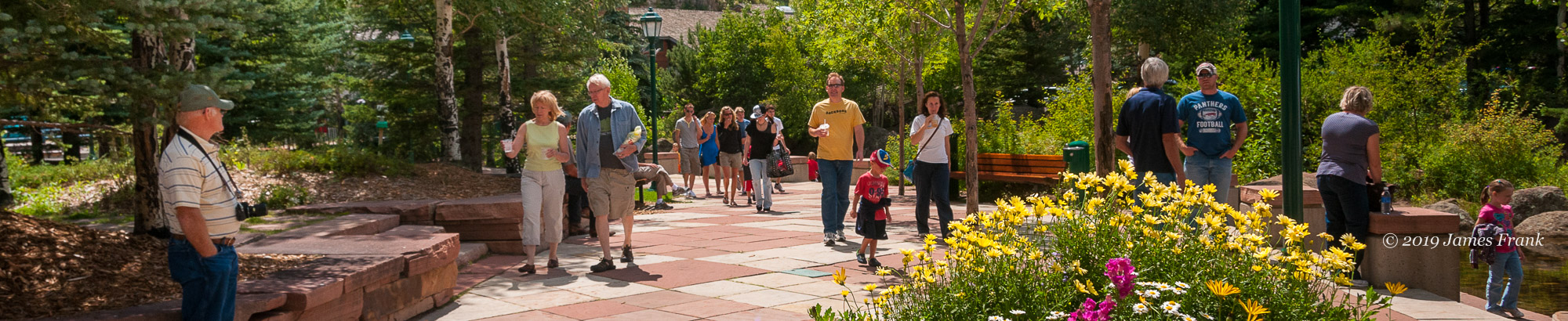 riverwalk-downtown-estes-park